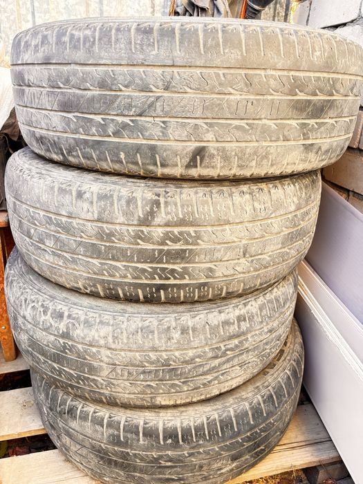 Шины летние продаю