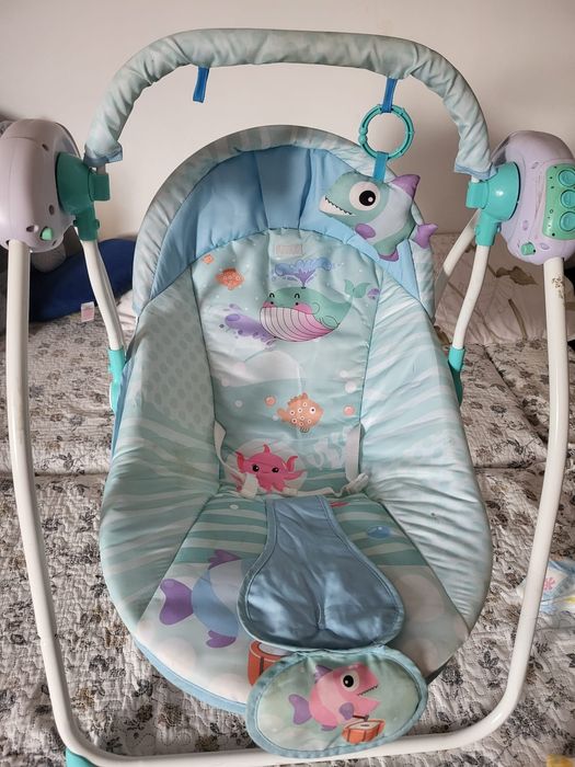 Leagăn electric pentru copii