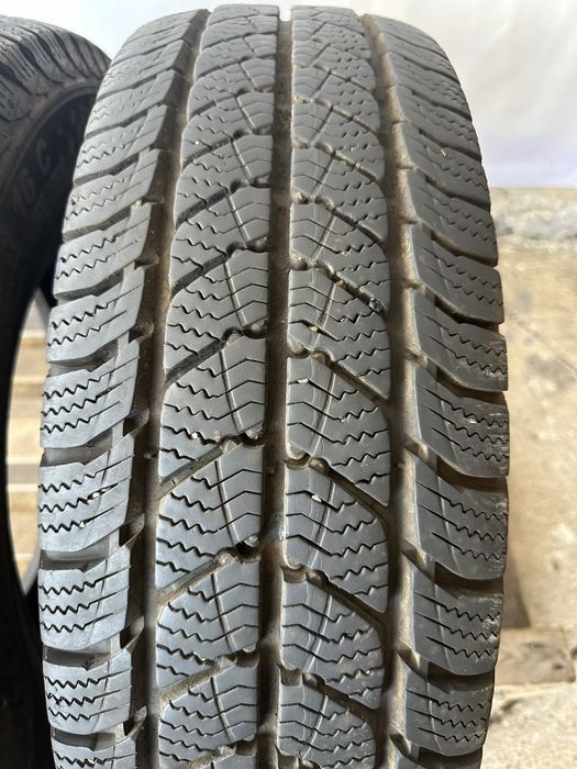 225/75/16c за бус Semperit dot23
