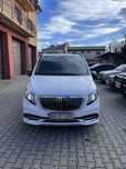 Inchirieri microbuze sau autoturisme / servicii de transfer aeroport
