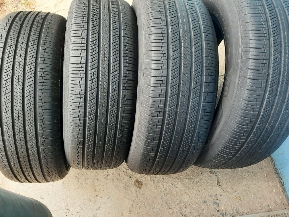 Продам шины 235/65/17 нексен