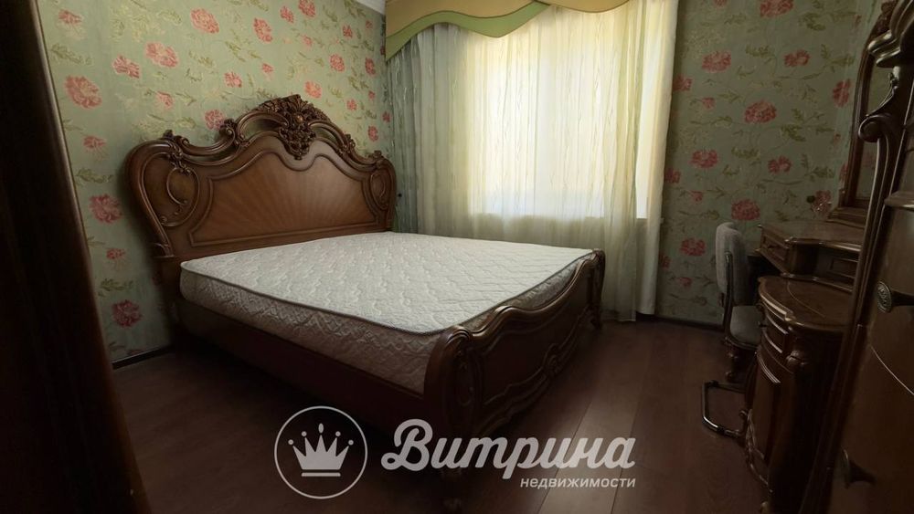 Продаётся 4-комнатная квартира на Ц5