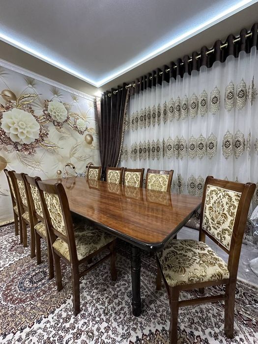 Stol 12 kishilil holati a'lo darajada stul 9 ta