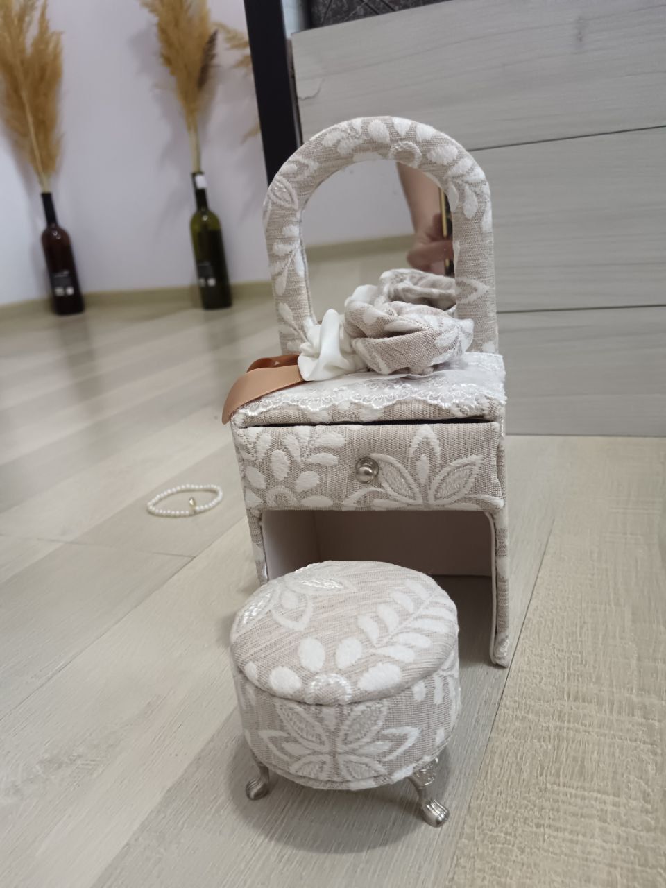 Шкатулка для украшений