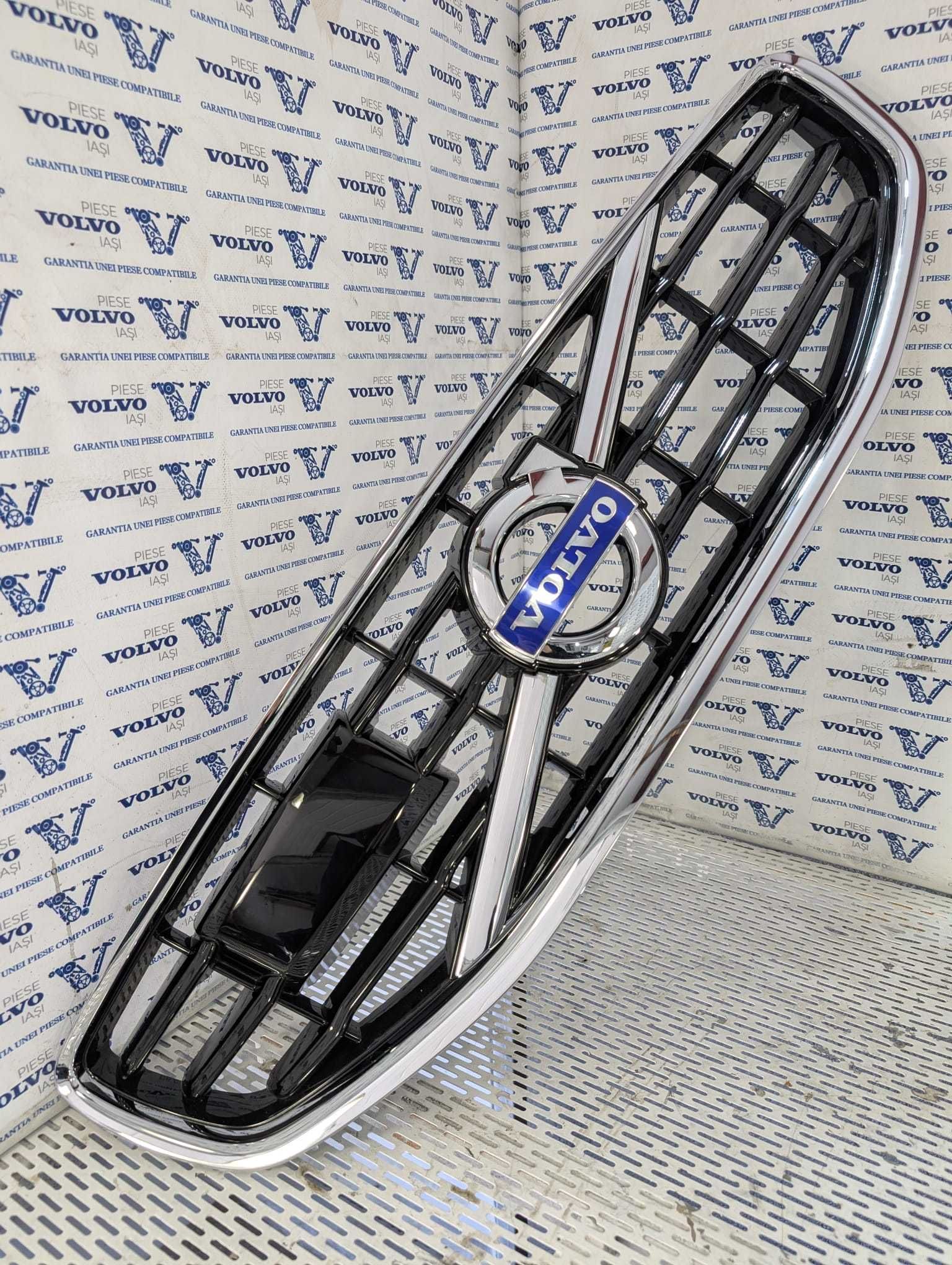 Grila bara OEM ORIGINAL VOLVO S60 V60 cu suport radar 2010-2013