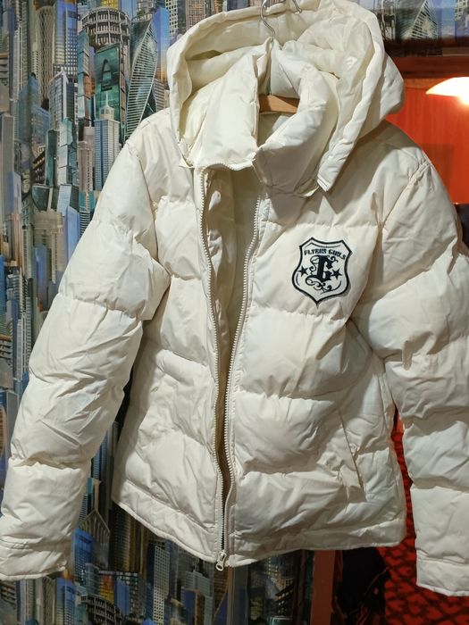 Продам женская куртка тёплая новая