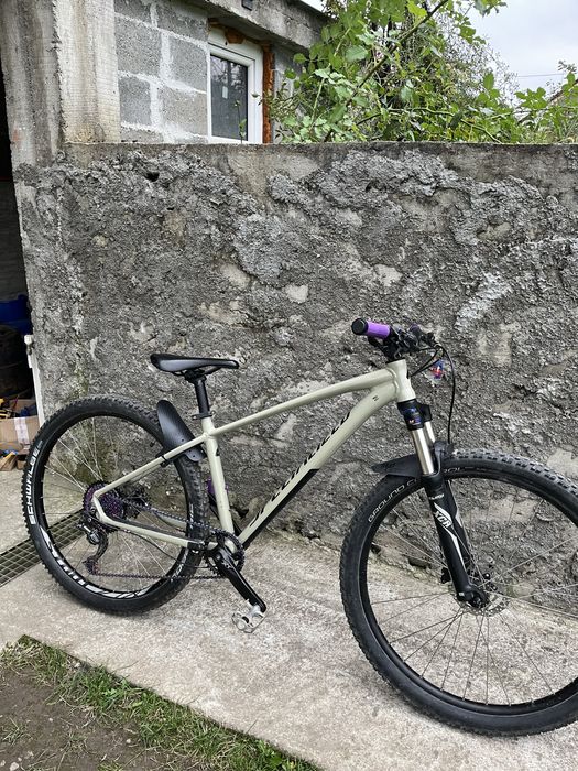 Vând specialized pitch marimea M!