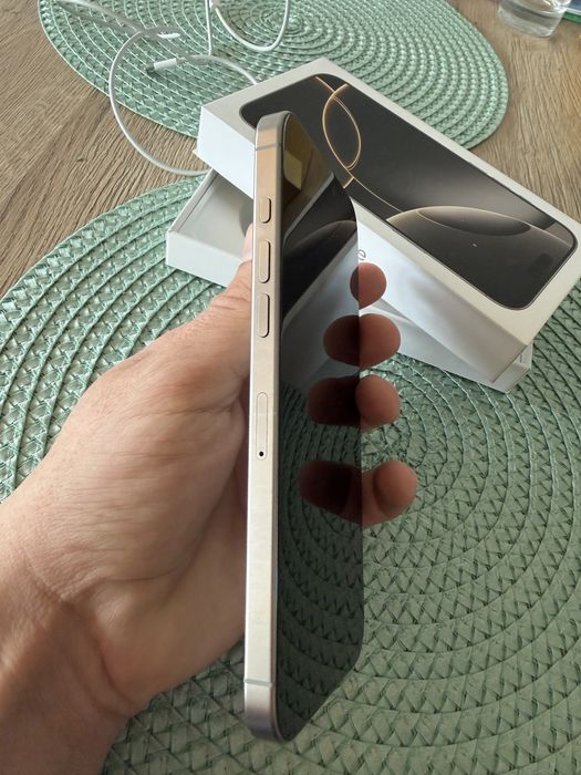 Iphone 16 pro max titanium Gray 256 GB