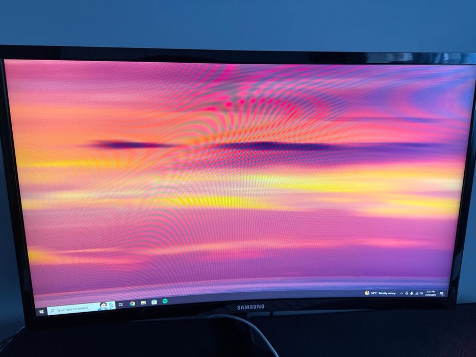 Set gaming ( are tot , fără mousepad și căști)