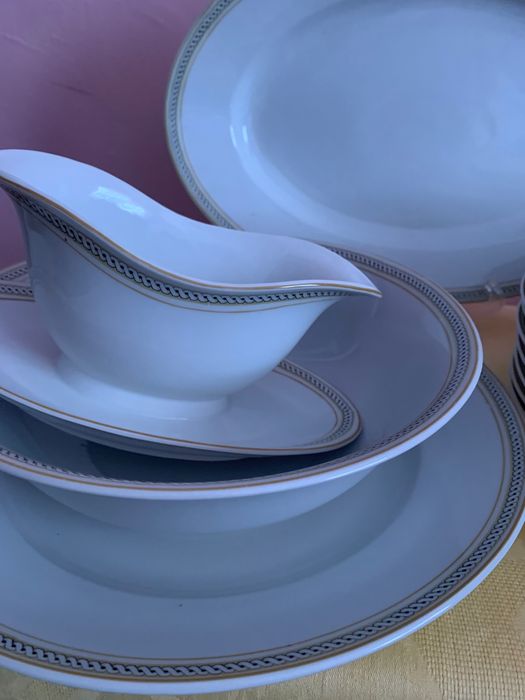 Сервиз за хранене