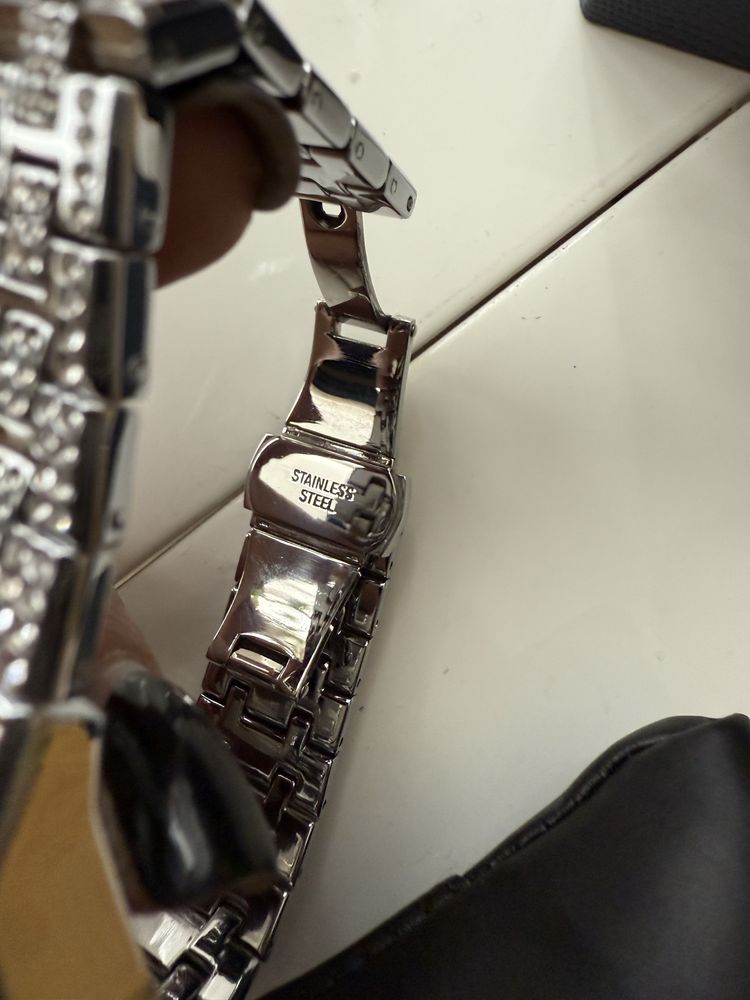 Маркова бижута louis vuitton ,van cleef