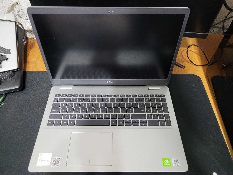 Ноутбук Dell Inspiron 5593