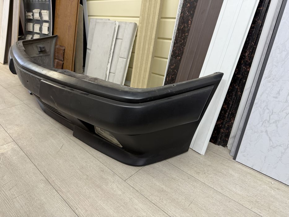 Бампер мерседес 124 продам