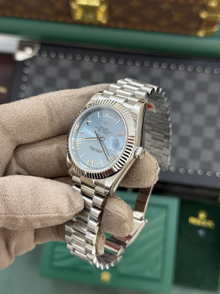 Rolex Day-Date 40 Roman Platinum Dial