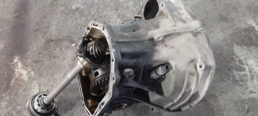 Редуктор передний на Субару 40зубов TZ102-TZ1A3