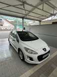 Peugeot 308 SW impecabil, masina de familie tinuta in garaj