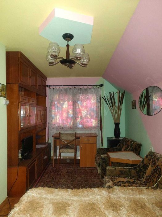 Închiriez casă cu 1 cameră