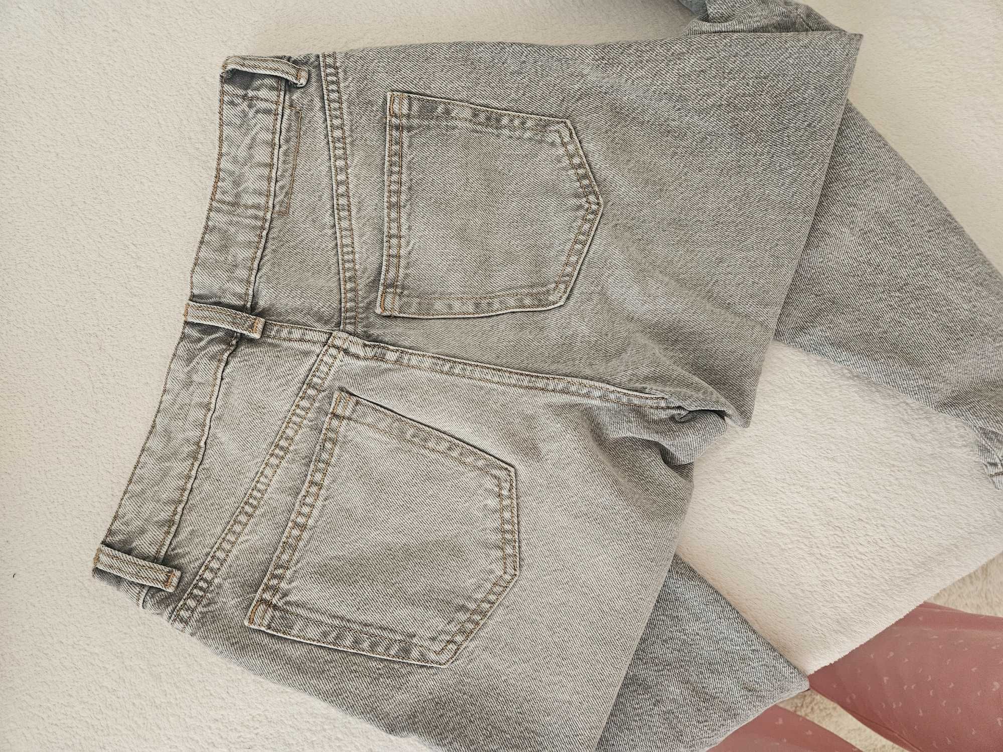 Дамски дънки Bershka и Reserved