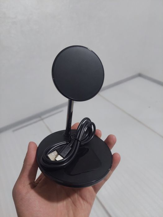 Без правадной зарядка и аирподс зарятчик