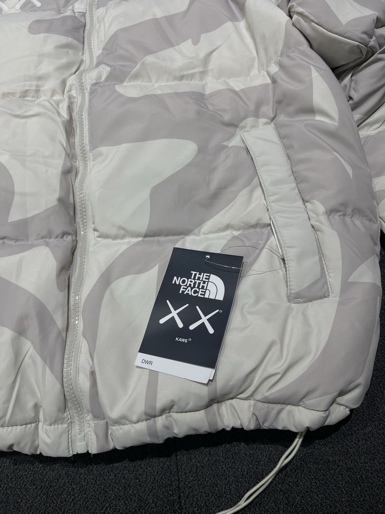 The North Face TNF X KAWS Retro Nuptse 1996 - Мъжко Яке
