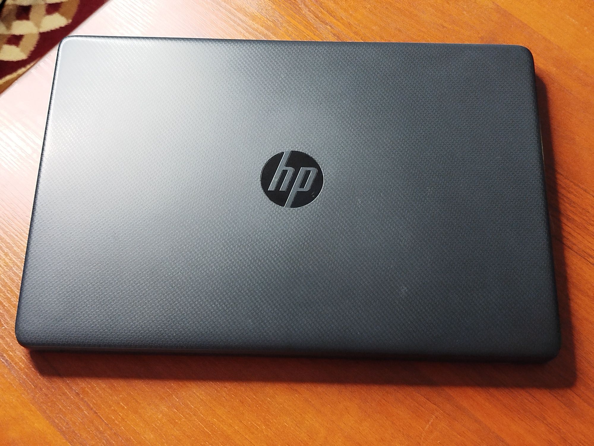 HP Noutbuk sotiladi, Ноутбук HP 15S AMD Ryzen 8/256 батарея 4 часa