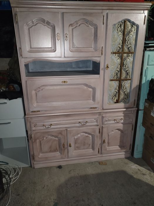 Mobilier de camera cu uși din lemn masiv