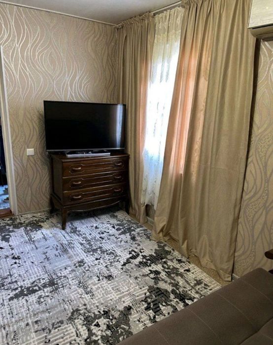 Продается дом в центре 2/1/1 м Чкалова сейчас Дустлик, 0,6 соток с меб