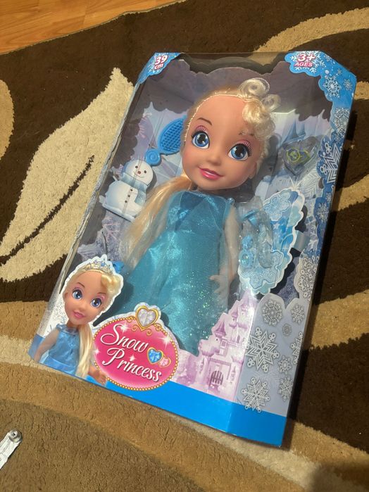 Snow Princess păpușa