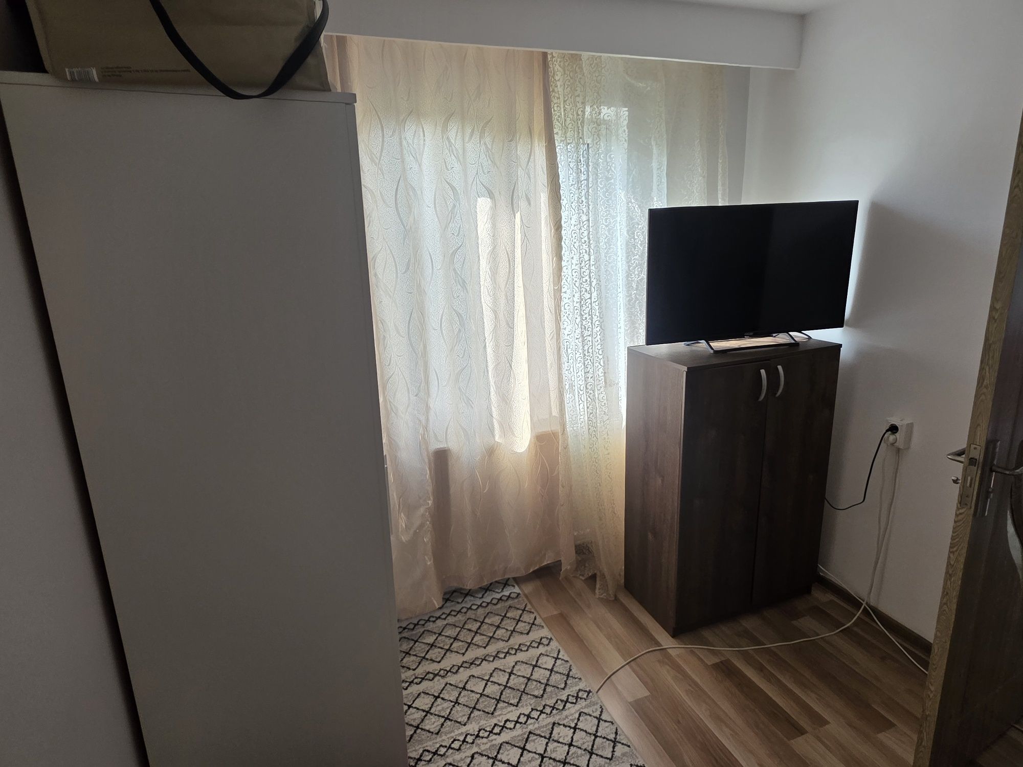 Urgent,2 camere, Tomis Nord.
