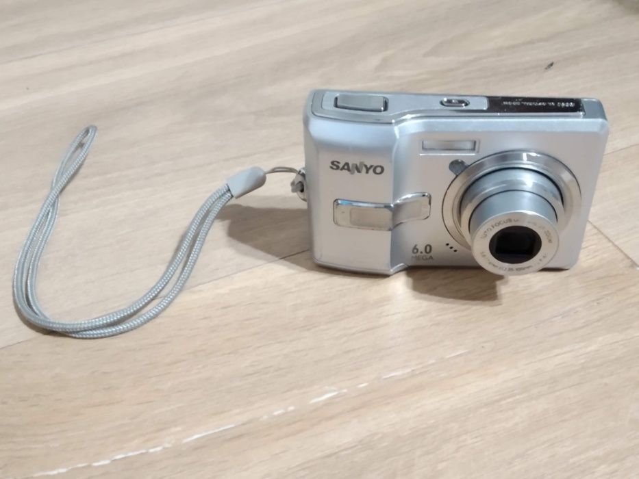 Camera foto compacta SANYO S650EX