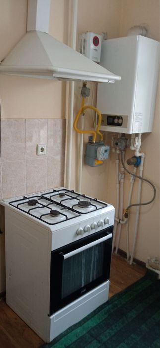 Икки хонали квартира узок муддатга оилага ижарага берилади