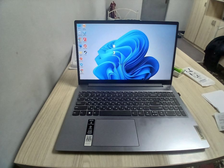 Shaxsiy noutbukim pul zarur sotyapman narxini kelishtiraman.