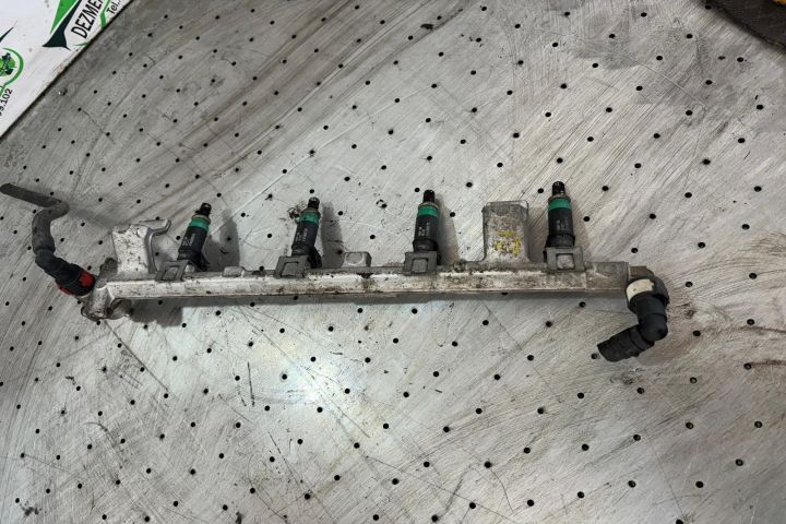 Rampa injectoare Ford Focus prima generatie