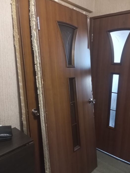 Продам межкомнатные двери