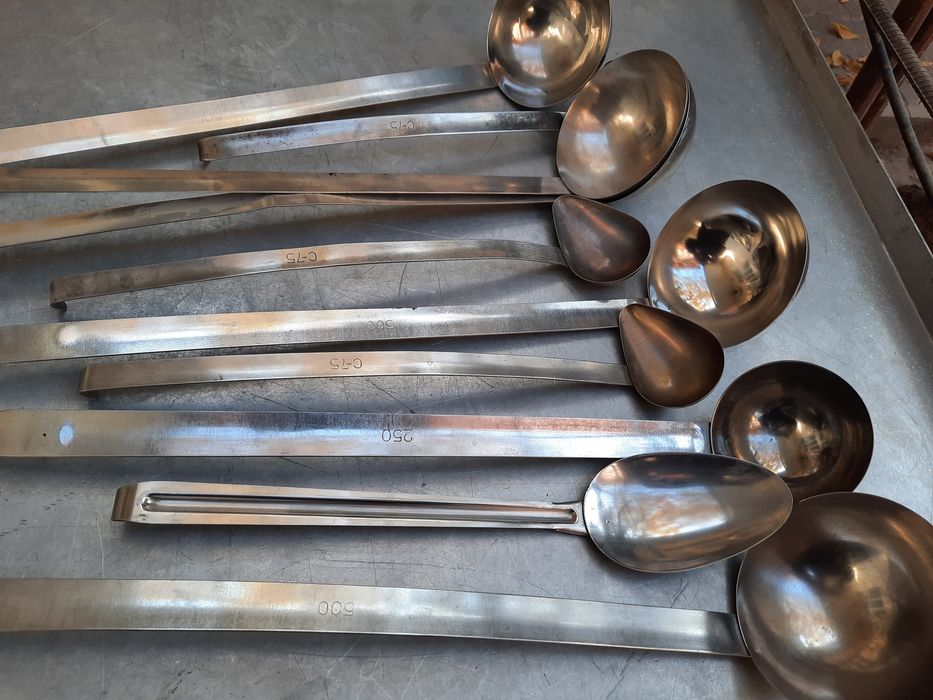 Ошхона томларини таркатиш учун чумичлар бир жонаси 60000 сум