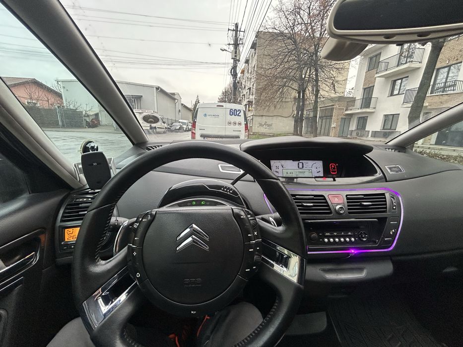 Vand/ Schimb Citroen C4 Picasso 2.0 Hdi automat !