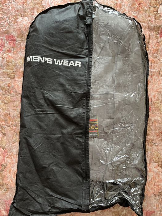 Продам мужской костюм