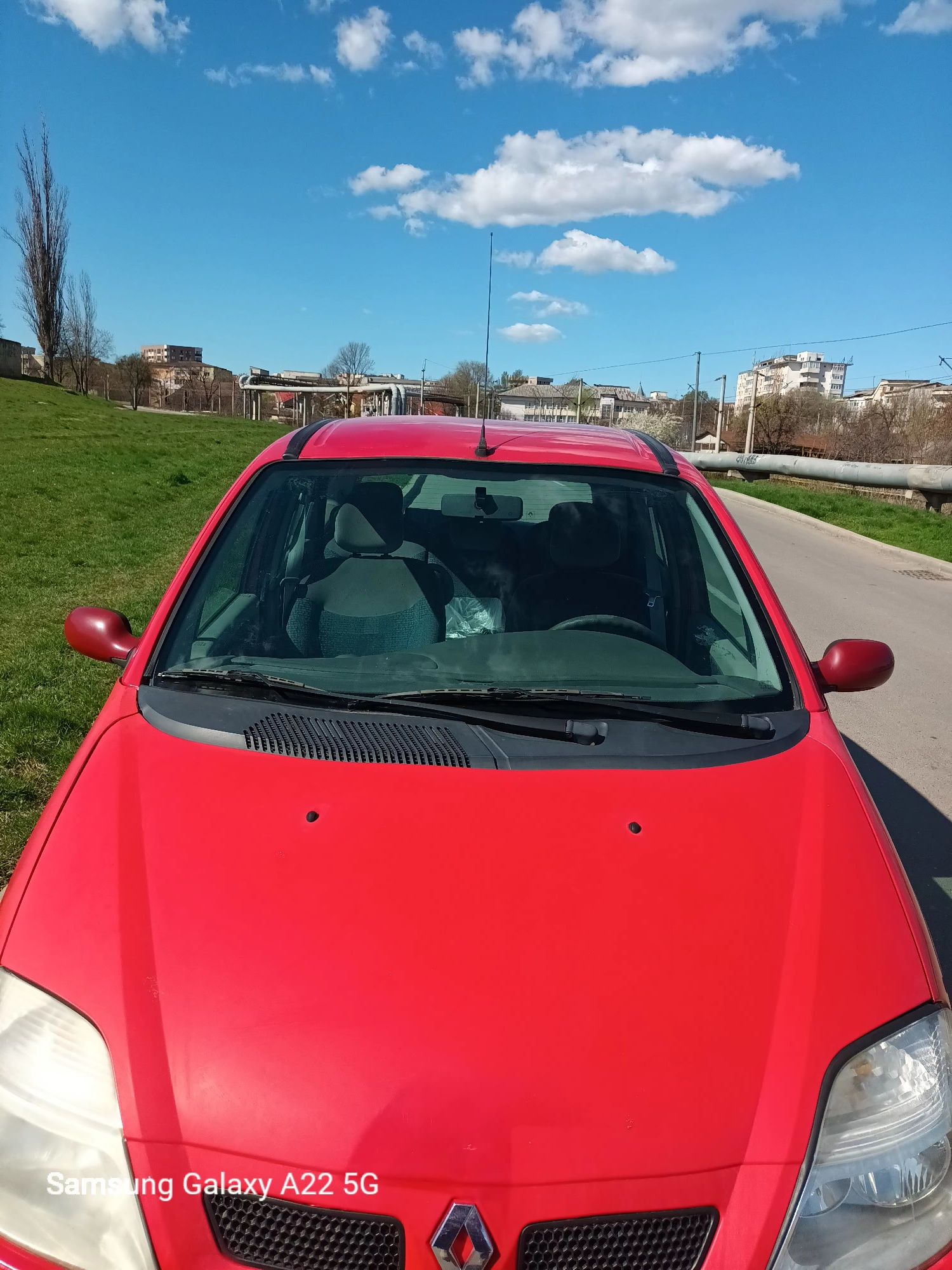 Vând Renault Megane Scenic ,benzină.