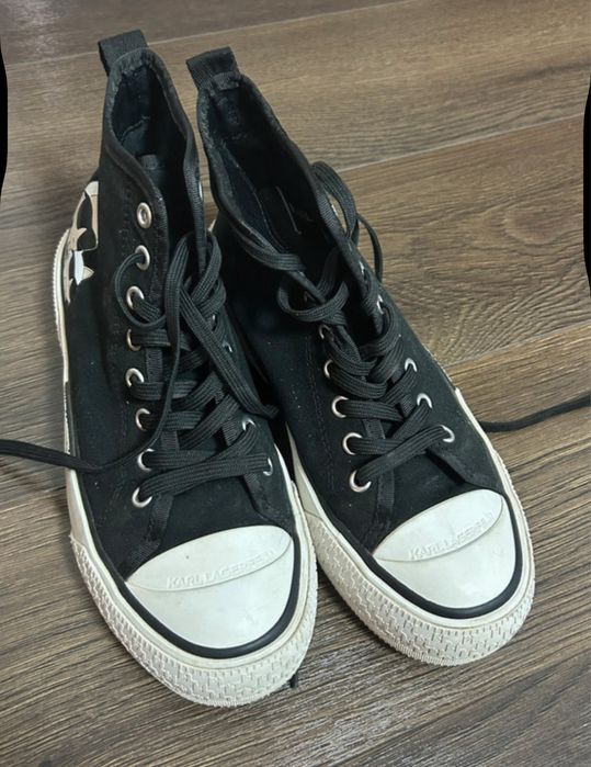 Tenisi karl lagerfeld