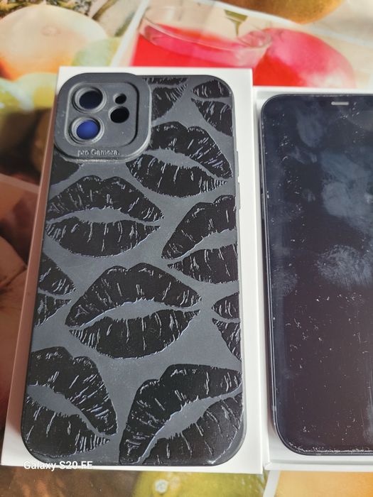 Iphone 12 mini 64gb.
