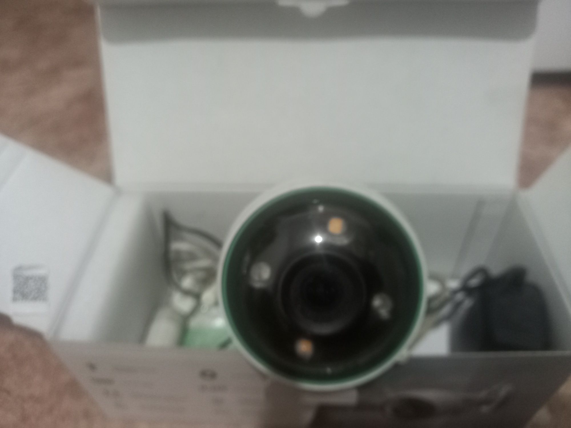 Продам камеру Ezviz C3N