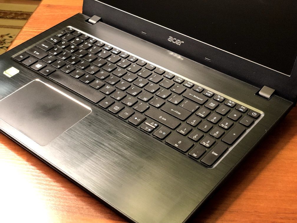 Продается Ноутбук acer Aspire E5 576, Core i5 для ИТ, учебы, игр и SMM