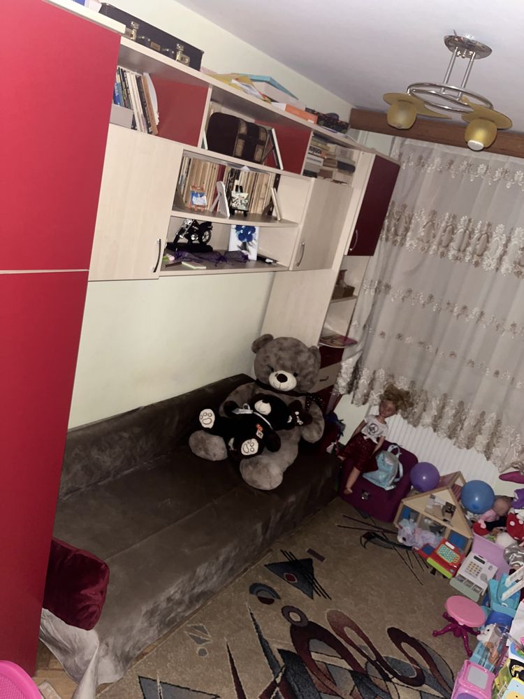 Apartamanet 4 camere