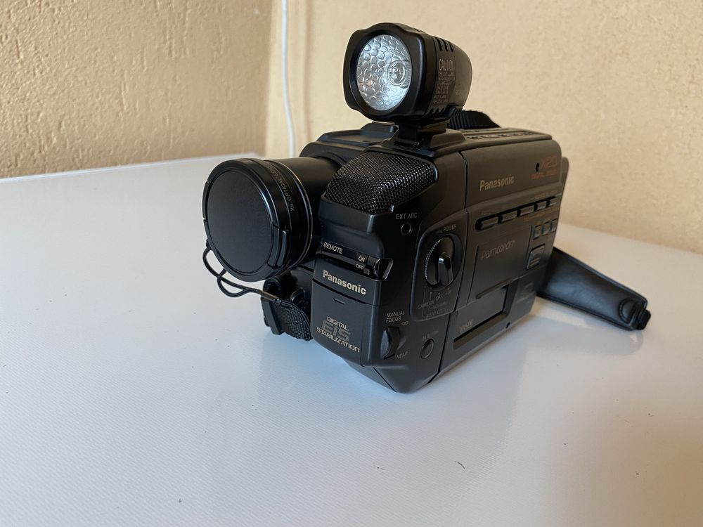Canera video Panasonic X 20