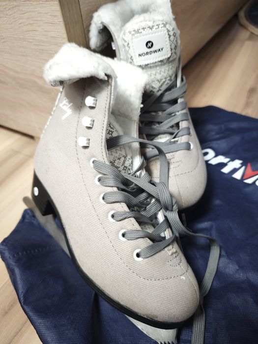 Коньки 36 размера