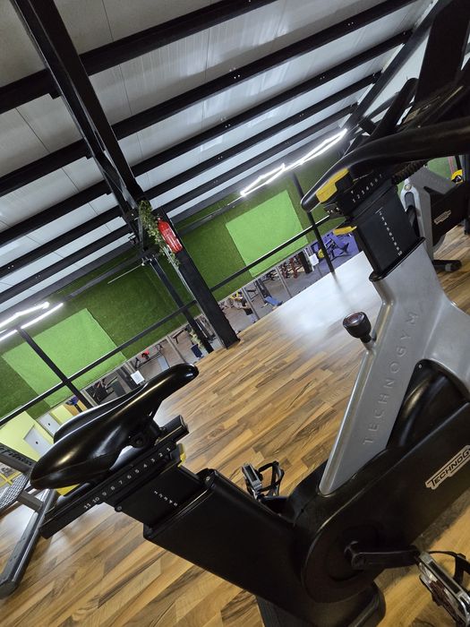 Technogym spining bike рецуклирани колела без забележка техноджим