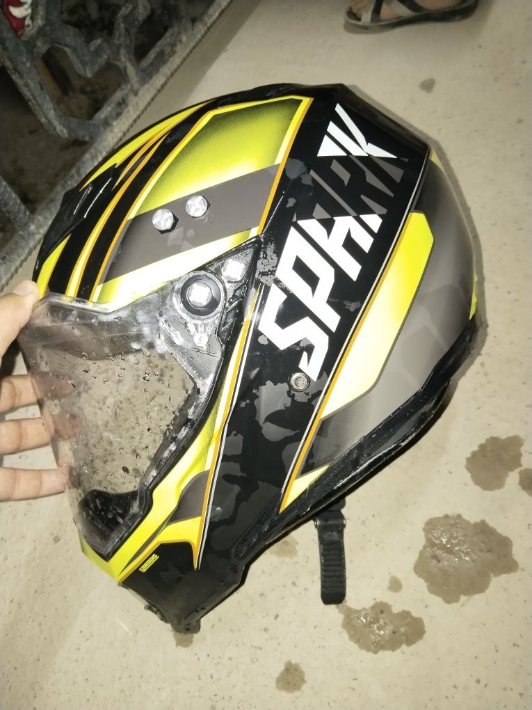 Moto kaska professionalni