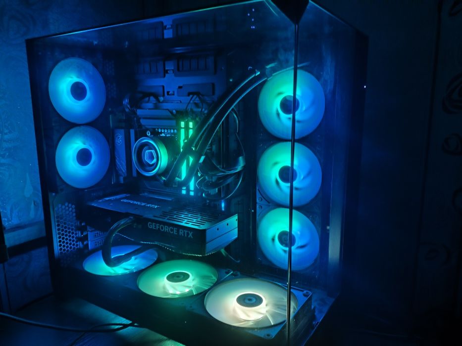 продам мощный игровой блок ПК i7 12700kf/32GB\z690/SSD1tb/RTX4080S