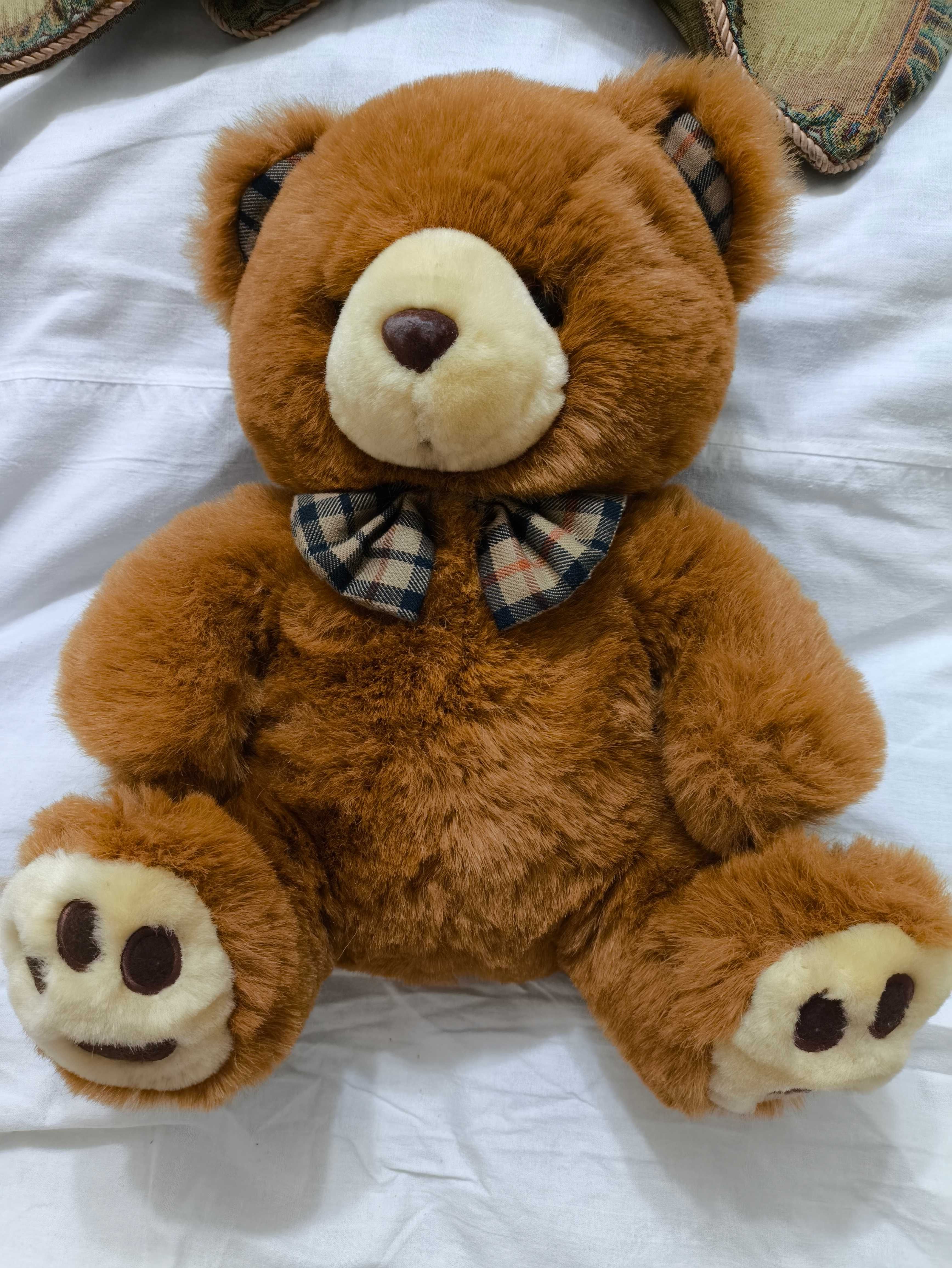 Мишки , игрушки мягкие