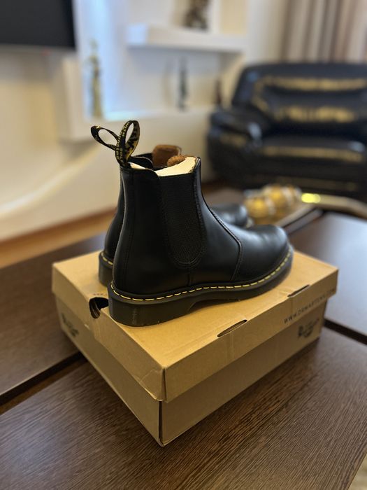 Ghete Dr. Martens Chelsea – Mărimea 44 – Noi, Nepurtate
